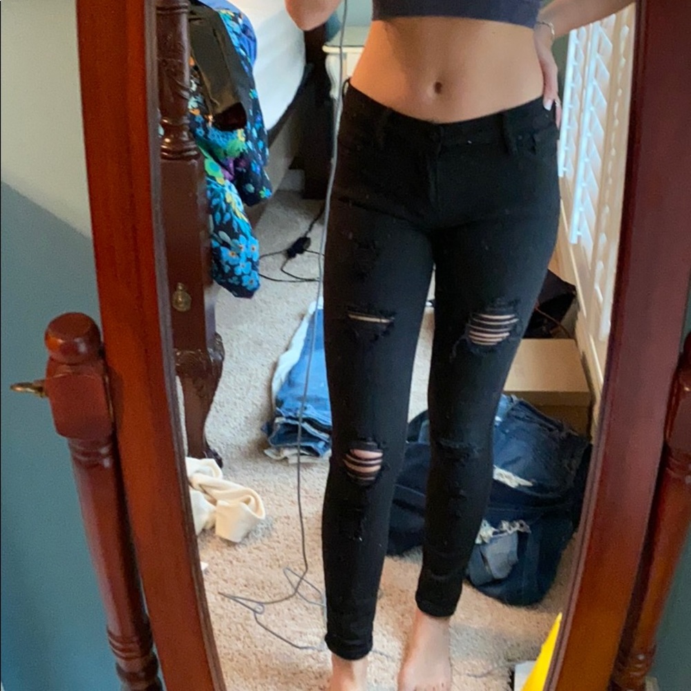 Ripped Skinny Jeans